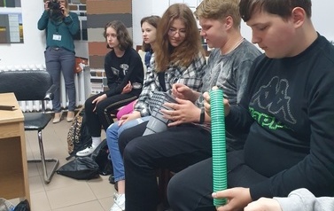 Uczniowie klas si&oacute;dmych z wizytą w nowoczesnej firmie &bdquo;Gamrat&rdquo; 3
