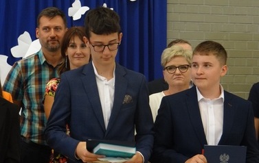 Zakończenie roku szkolnego 2021/2022 dla &oacute;smoklasist&oacute;w 27