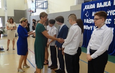 Zakończenie roku szkolnego 2021/2022 dla &oacute;smoklasist&oacute;w 48