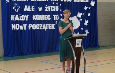 Zakończenie roku szkolnego 2021/2022 dla &oacute;smoklasist&oacute;w 67