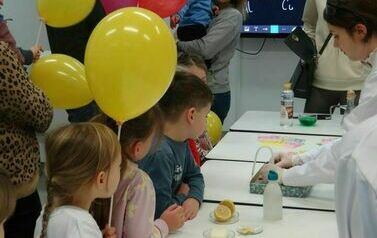 Dzień otwarty SP2 w mikołajkowej atmosferze 4