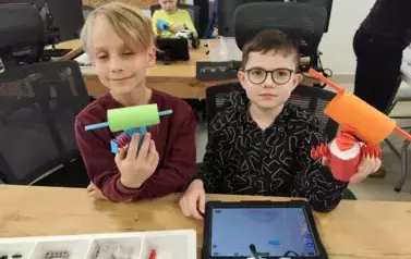 Wyścigi robot&oacute;w - to jest to! 7