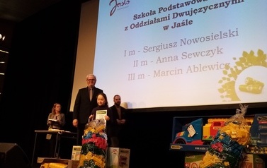 Zbi&oacute;rka baterii - rozdanie nagr&oacute;d UM 3