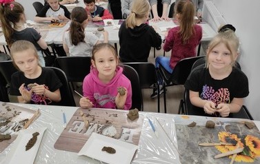 Zajęcia plastyczne w Muzeum Regionalnym w Jaśle 9