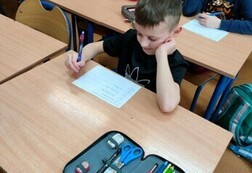 Chodź, pokażę Ci język! 9