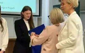 Galeria aktualności Nasi uczniowie finalistami Tarnowskiego Konkursu Chemicznego! 6