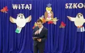 Galeria aktualności &bdquo;Żegnaj lato na rok&rdquo;- uroczystość rozpoczęcia nowego roku szkolnego dla klas IV-VIII 1