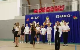 Galeria aktualności &bdquo;Żegnaj lato na rok&rdquo;- uroczystość rozpoczęcia nowego roku szkolnego dla klas IV-VIII 11