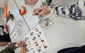 Galeria aktualności Zabawa z robotykę w ramach "Lekcji o Funduszach Europejskich IX" 4