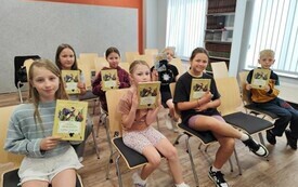 Galeria aktualności Spotkanie autorskie w Miejskiej Bibliotece Publicznej  4