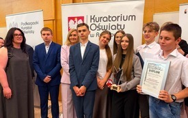 Galeria aktualności Uczniowie "Dw&oacute;jki" po raz kolejny w gronie najlepszych w wojew&oacute;dztwie! 10