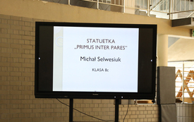 Galeria aktualności "Ruszajcie w świat i nie dajcie się nudzie!" - pożegnanie &Oacute;smoklasist&oacute;w 32