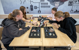 Galeria aktualności Pracownia FunLab - tu wiedza nabiera mocy w praktyce! 25