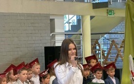 Galeria aktualności Nasi Pierwszoklasiści już oficjalnie uczniami &bdquo;Dw&oacute;jki&rdquo;! 22