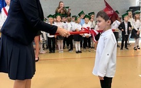Galeria aktualności Nasi Pierwszoklasiści już oficjalnie uczniami &bdquo;Dw&oacute;jki&rdquo;! 37