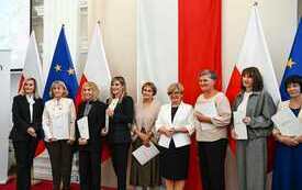 Galeria aktualności Pow&oacute;d do dumy i radości! Wyjątkowe wyr&oacute;żnienia dla naszych nauczycieli z okazji Dnia Edukacji Narodowej 5