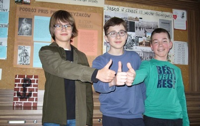 Zdjęcie do Sukcesy naszych historyk&oacute;w w konkursie "Losy żołnierza..."