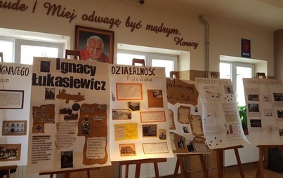 Zdjęcie do Wystawa o Ignacym Łukasiewiczu